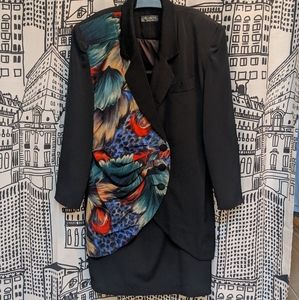 Fully lined Silk Suit. Pencil skirt Vintage. 1980s